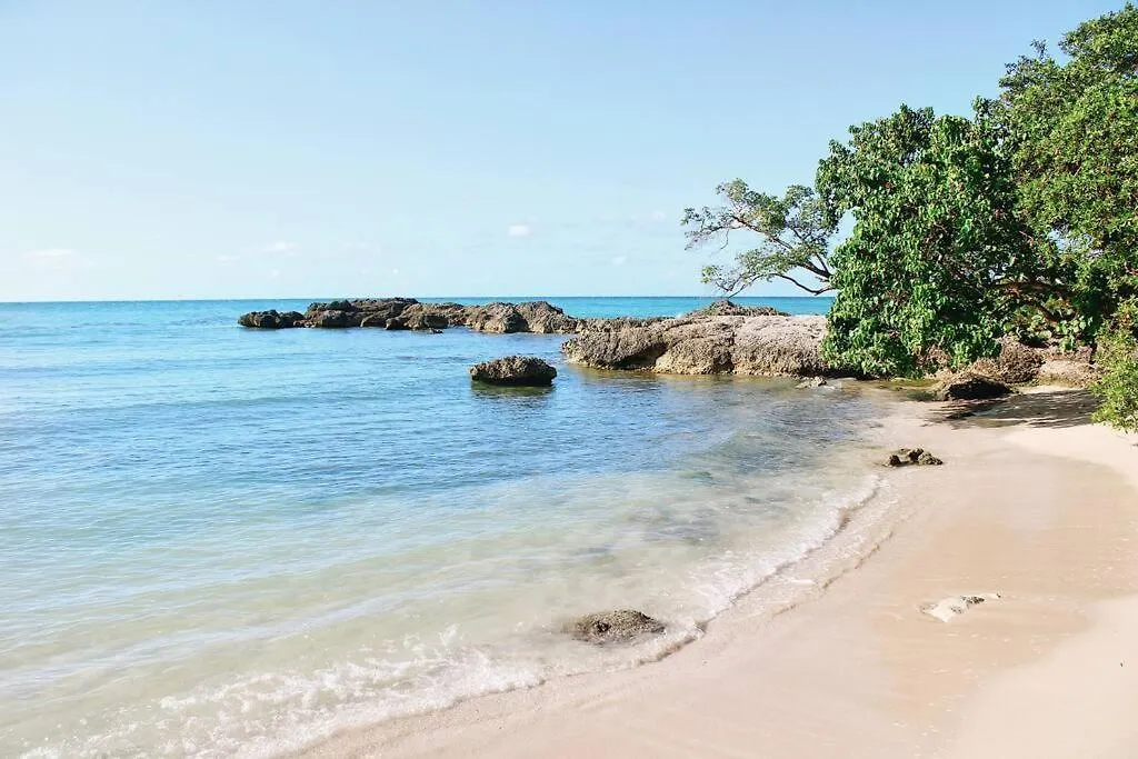 Casalamar Beachside Retreat Lucea Villa